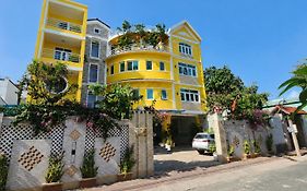 Ngoc Son Hotel